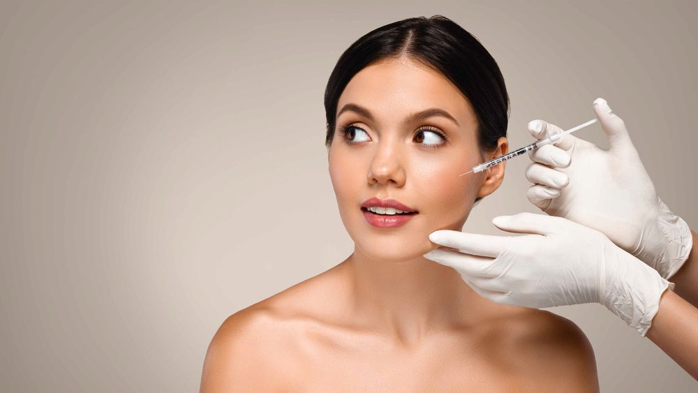 Paciente durante una armonización facial